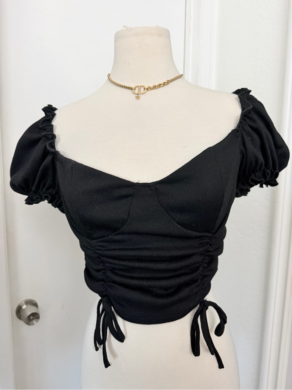 SHEIN Black Puff Sleeve Ruched Crop Top